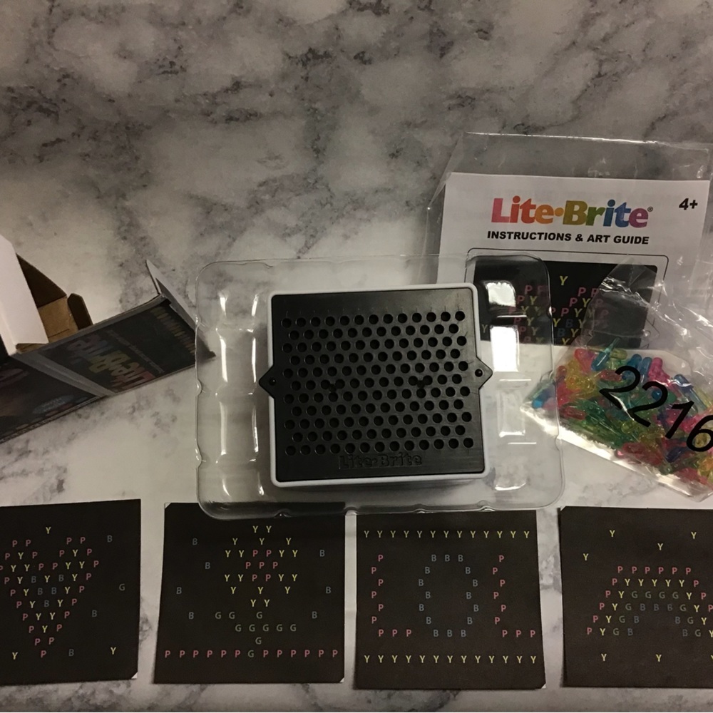 NWB Mini Lite Brite - Picture 4 of 4